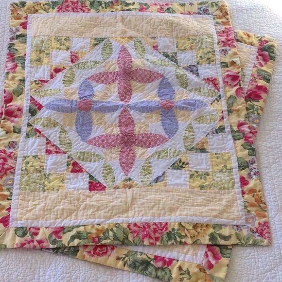 Two QUILTED PILLOW SHAMS Full/Queen Yellow White Multi Gingham Floral 24”X 30” - Picture 4 of 10